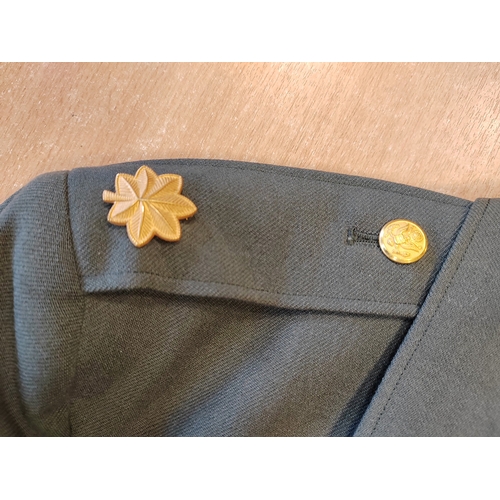 102 - US Army class A green uniform, belonged to Master Sergeant (E-7) Harold O. Marshall RA14302344, incl... 