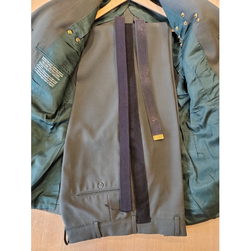 102 - US Army class A green uniform, belonged to Master Sergeant (E-7) Harold O. Marshall RA14302344, incl... 