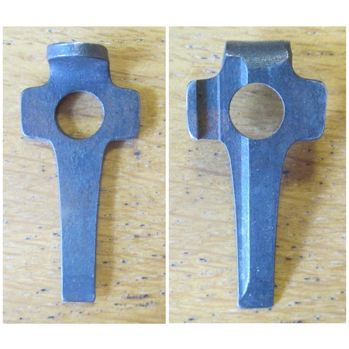 108 - WWI German Luger Holster and Tool by Balau & Weber Berlin S.W.68 1915, 2 ink stamps to inside flap, ... 