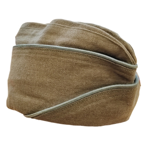 112 - Infantry garrison cap with Para/Glider patch, written inside - Mulhall / M-7774, size 6 3/4, plus do... 