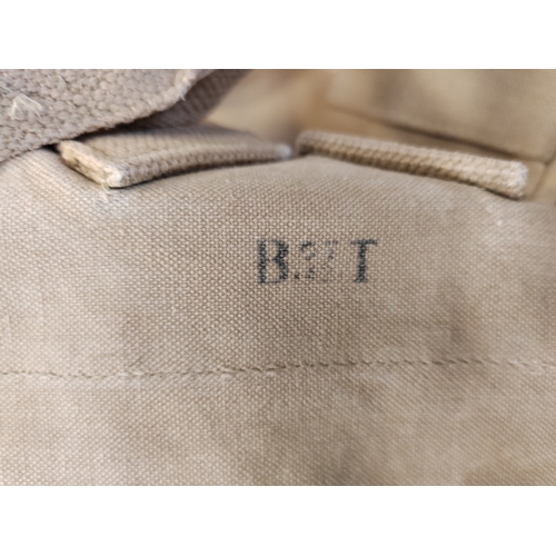 77 - U.S. collection with Doughboy pack, Thompson machine gun sling, Paratroopers 