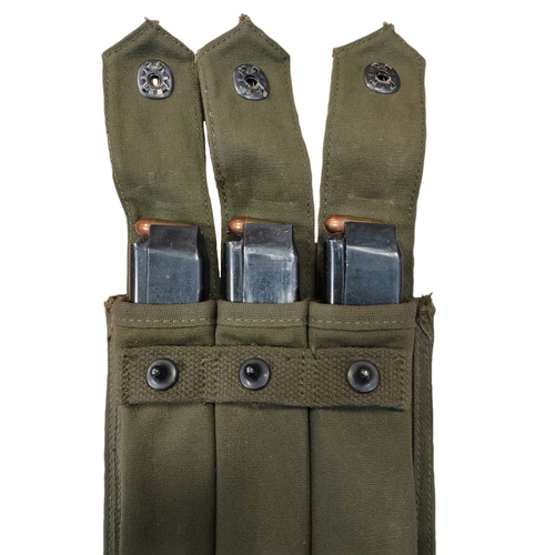 86 - WW2 U.S. range with M1 Garand pouches with rubber magazines, M1 Carbine ammo pouch, M3 