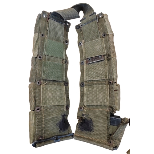 86 - WW2 U.S. range with M1 Garand pouches with rubber magazines, M1 Carbine ammo pouch, M3 