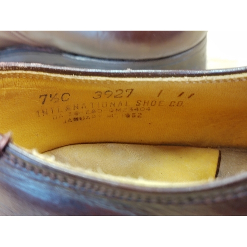 87 - WW2 U.S. Artic over shoes, dated May 27 1943, U.S. Rubber Co., trade mark to soles, size 8½, plus Li... 