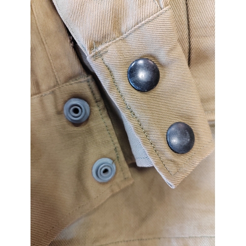 90 - WW2 U.S. M42 paratrooper jump jacket with trousers, features 101st division 