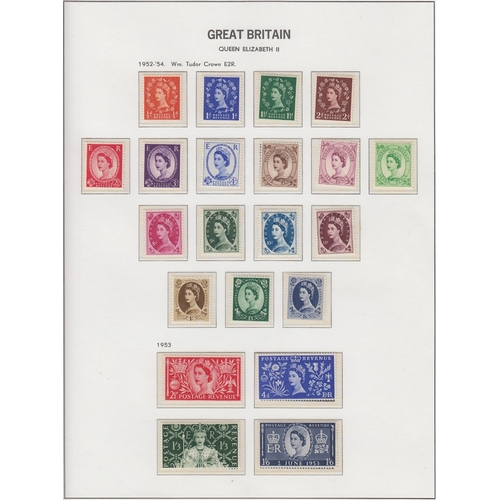 156 - GREAT BRITAIN STAMPS : 1840 to 1971 mint & used collection in Davo hinge-less printed album incl 1d ... 