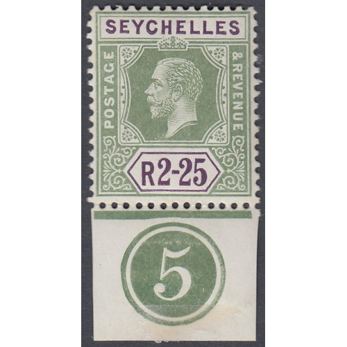 2 - STAMPS BRITISH COMMONWEALTH, small stockbook with various mint & used from all reigns. Lots of usefu... 