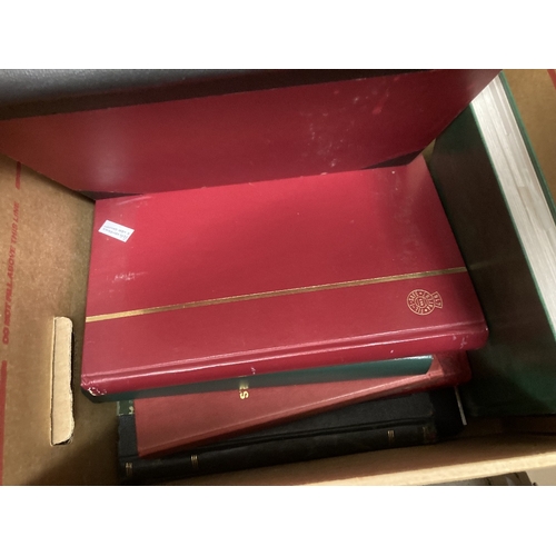 6 - STAMPS Mixed lot of albums and stock books, including a good mint India collection with Ghandi 10r, ... 