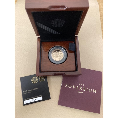 162 - COINS : 2015 Proof Gold Sovereign in special display box with cert (0556)