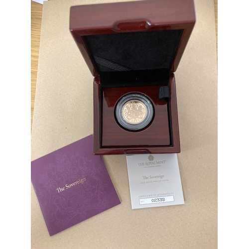 168 - COINS : 2022 Proof Gold Sovereign in special display box cert 02338