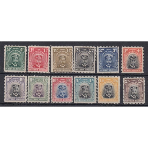 537 - STAMPS SOUTHERN RHODESIA 1924 GV short set to 2/-, fine M/M, SG 1-12. STC £135 (12)