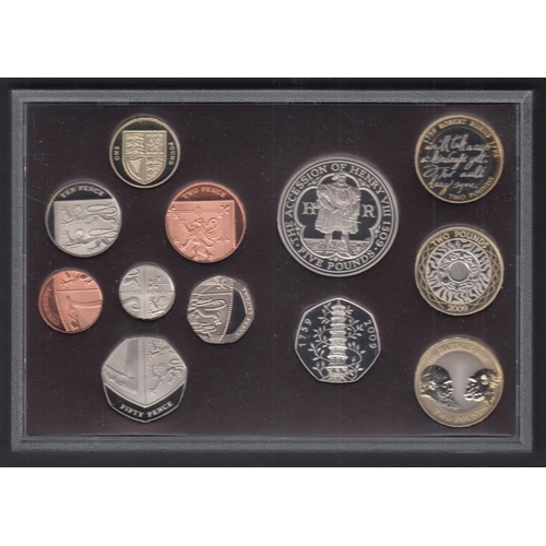 121 - COINS : 2009 Royal Mint Proof year set (INC KEW )