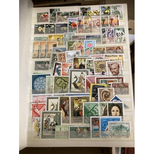 20 - STAMPS : WORLD accumulation in 15 stock books and albums, some covers and other items noted, a good ... 