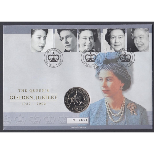 59 - 2002 £5 coin cover for Queens Golden Jubilee, excellent condition