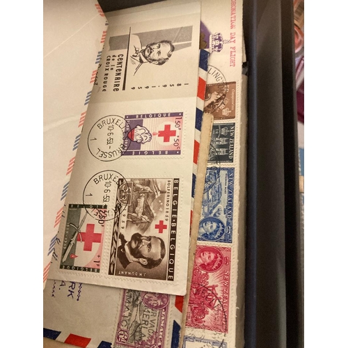 30 - Small box of World and Commonwealth covers including airmails etc