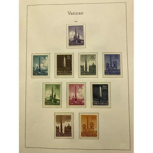 320 - Vatican Stamp collection in Lighthouse album 1957-73 part filled