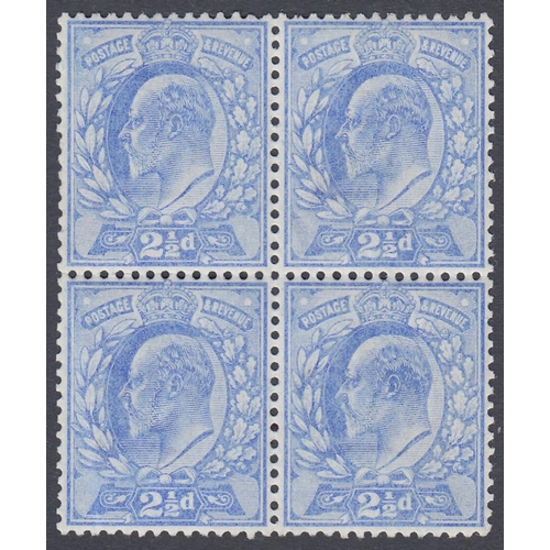 226 - STAMPS : GREAT BRITAIN : QV to early QEII accumulation on stockcards & on a few album pages. Include... 