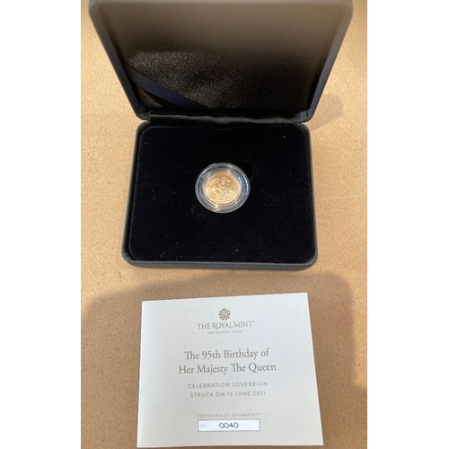 36 - Coins : 2021 95th Birthday Gold Proof sovereign, boxed with cert 0040