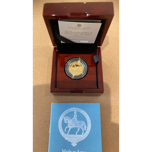 44 - Coins : 2022 Gold Proof Sovereign for Platinum Jubilee boxed with cert 0695