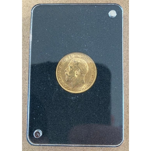 18 - Coins : 1914 Gold Half Sovereign slabbed and in display box with cert