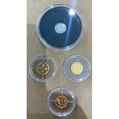 53 - Coins : Small accumulation of tiny coins, three gold and one platinum 0.5g each !