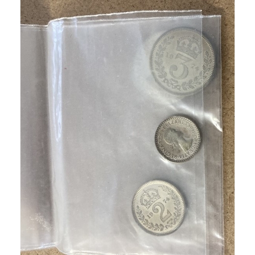 4 - Coins : 1974 Maundy Money in Royal Mint box, slight tarnish to coins, coins are in sealed bags