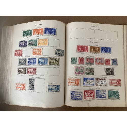 77 - STAMPS : BRITISH COMMONWEALTH, George VI Crown album with a mixture of mint and used issues. Some co... 