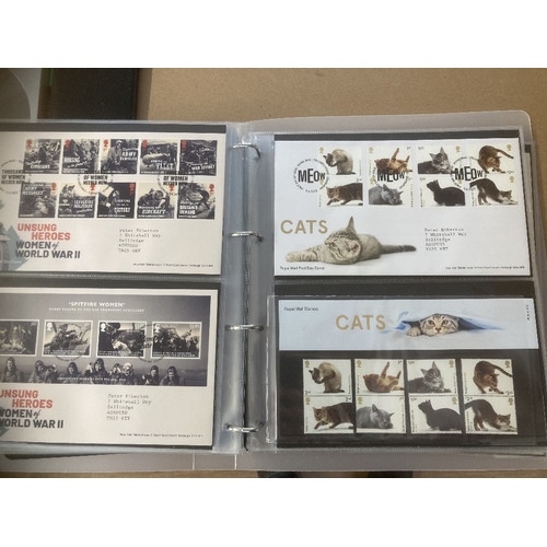 231 - STAMPS : GREAT BRITAIN : 2019 to 2022 Mint Stamps and First Day Covers in five ring binders