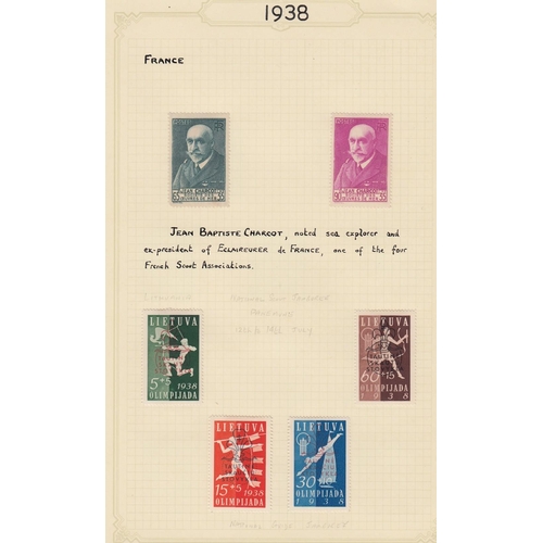 603 - STAMPS SCOUTS, album with a world selection of mint or used stamps, all on the theme of scouting, wi... 