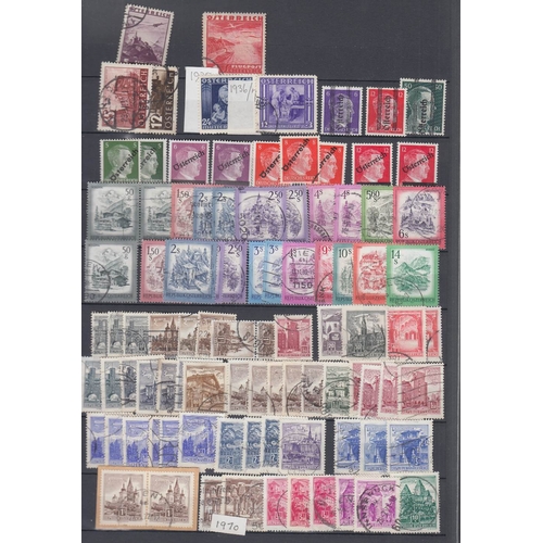 388 - STAMPS AUSTRIA : Mint and used early to modern (100's)