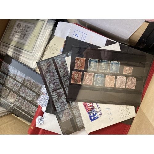 233 - STAMPS GREAT BRITAIN : Box with various albums, stockbooks & stockcards etc. Useful used QV, EDVII &... 