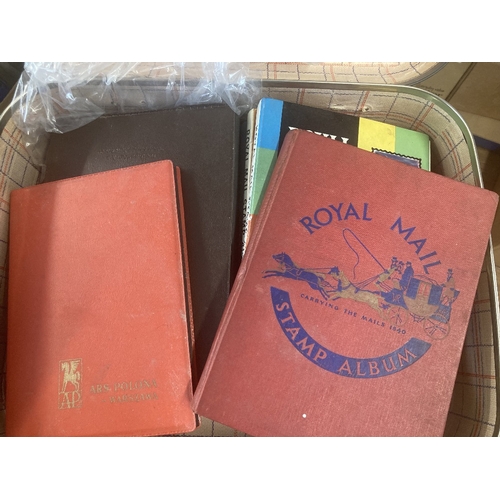 91 - STAMPS : Old suitcase full of various old albums and stock books , go on have a rummage ! or empty o... 