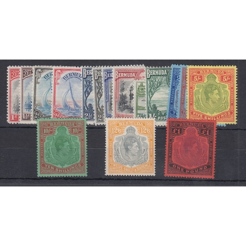 439 - STAMPS BERMUDA 1938 mounted mint set to £1 (12/6 toned) SG 110-121d