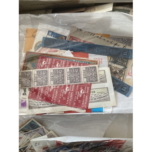 137 - Box with a world accumulation of advertising labels, fiscal stamps, cinderella items, exhibition lab... 