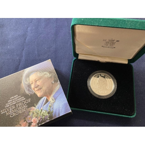 7 - COINS : 2002 Silver £5 commemorative coin Queen Mother, in proof condition in display case