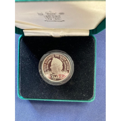 7 - COINS : 2002 Silver £5 commemorative coin Queen Mother, in proof condition in display case