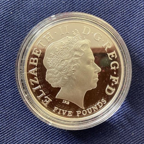 8 - COINS : 2002 Silver £5 commemorative coin Queen Mother, in proof condition in display case Piedfort