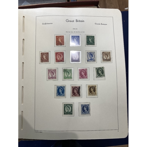 85 - STAMPS : World accumulation in nine albums and stock books, Hungary, New Zealand, Spain, Belgium, Cz... 