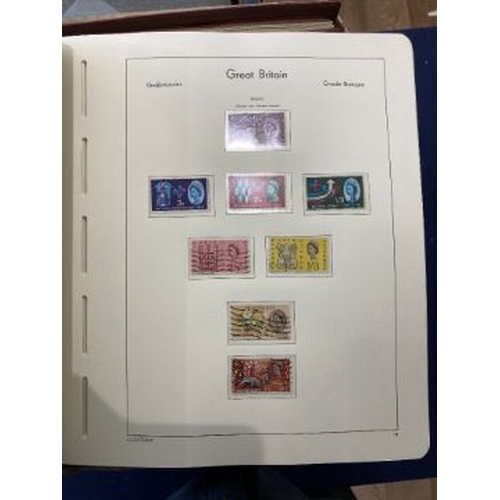 63 - STAMPS : World accumulation in nine albums and stock books, Hungary, New Zealand, Spain, Belgium, Cz... 