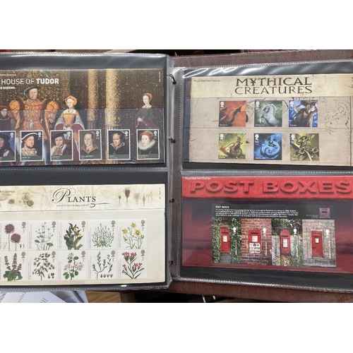 118 - STAMPS : GREAT BRITAIN : Box with Presentation Packs and Prestige Booklets (high face value)