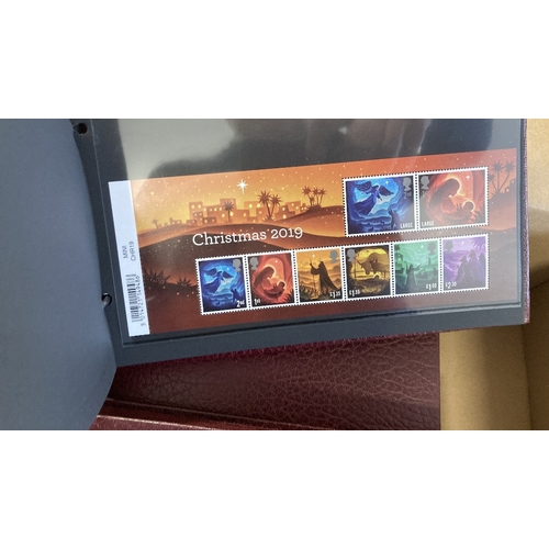 124 - STAMPS GREAT BRITAIN : Collection of Minisheets in three albums up to around 2019 plus some Machin 1... 