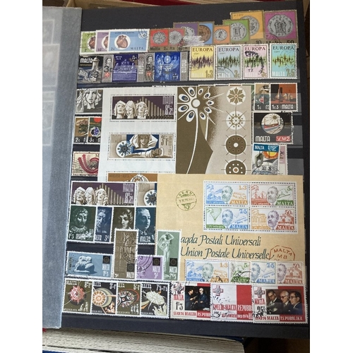 41 - STAMPS : Mixed box with eleven albums and stock books, Italy, Netherlands, Malta, Denmark etc