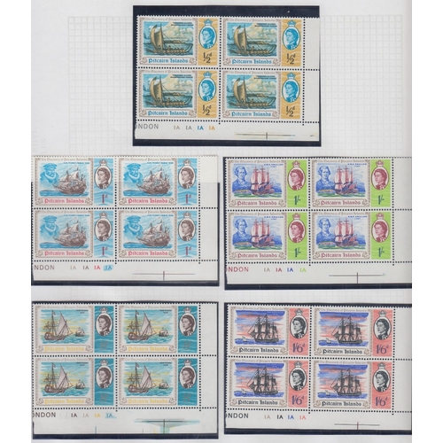 526 - STAMPS PITCAIRN : 1953 onwards mint and used collection including blocks and many sets to 8/-