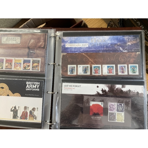 242 - STAMPS GREAT BRITAIN Presentation packs in seven albums to 2009