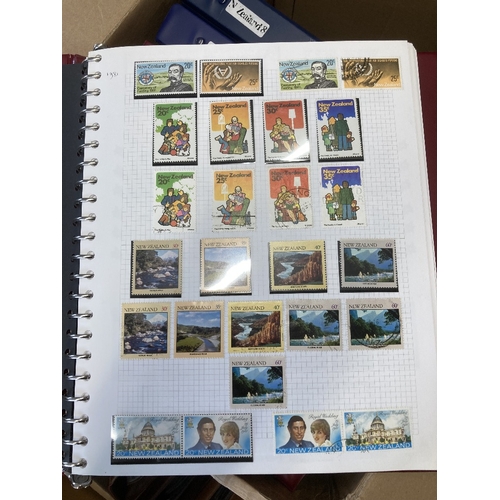 494 - STAMPS NEW ZEALAND A modern mint and used collection in eight binders with issues ranging from 1981 ... 