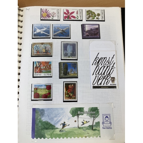 52 - STAMPS SCANDINAVIA, 1991 to 2023 mint or used collection of Aland in an album including miniature sh... 