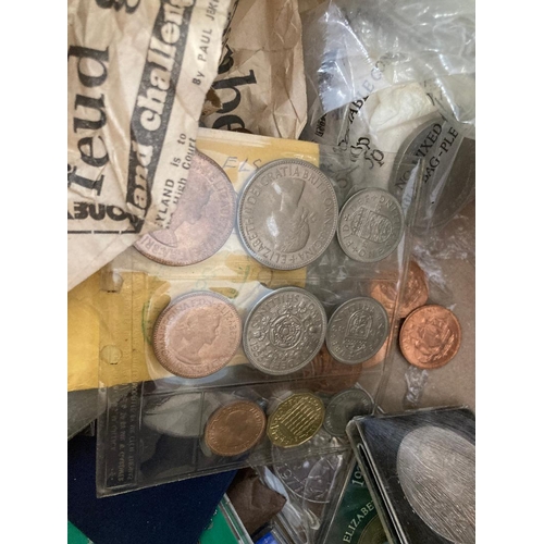 638 - COINS Mixed box of UK and World coins, a good mix, including 1951 Festival boxed, crowns, uncirculat... 