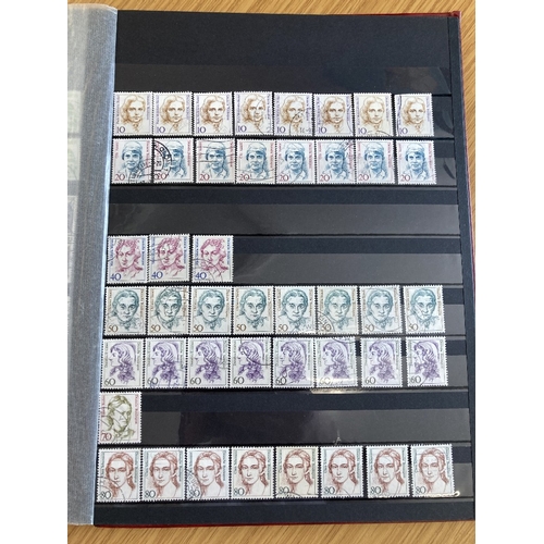 448 - STAMPS GERMANY Stock book of used Germany definitives (duplication) starting with Posthorn issues