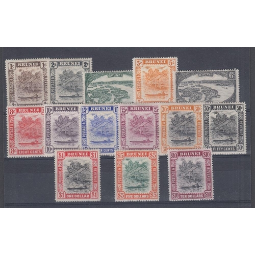 271 - STAMPS BRUNEI 1947-51 complete set of fourteen stamps, lightly mounted mint, SG 79-92. Cat £160