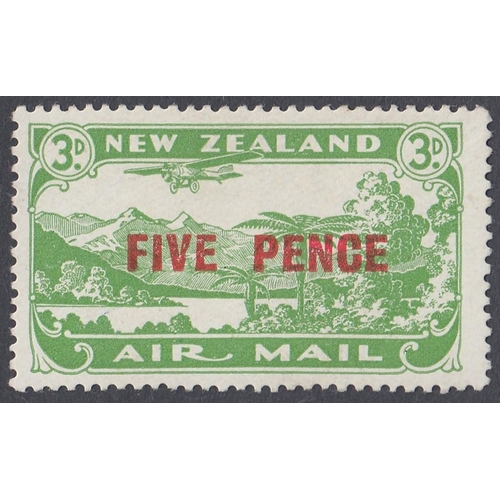 424 - STAMPS NEW ZEALAND 1855 to 1980 mint & used collection in an album, Includes used imperf & perf QV C... 